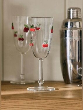 69-Anthropologie Icon Flute
Glass, CHERRY NIB